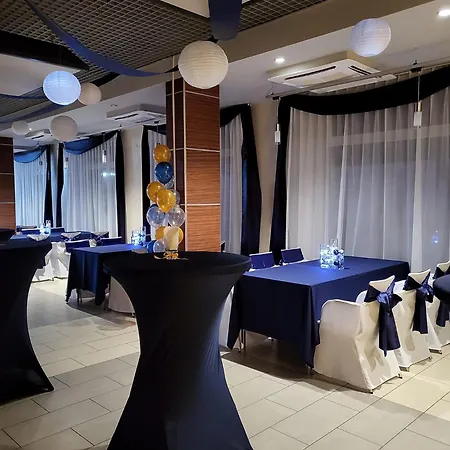 Kolna - Darmowy Parking, Basen W Cenie Hotel Cracóvia