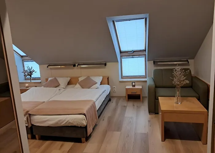 Hotel Kolna - Darmowy Parking, Basen W Cenie 3*