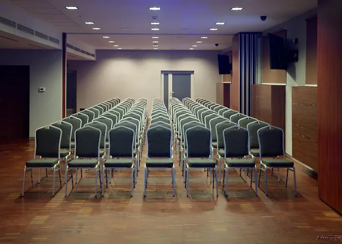 Hotel Kolna - Darmowy Parking, Basen W Cenie Kraków