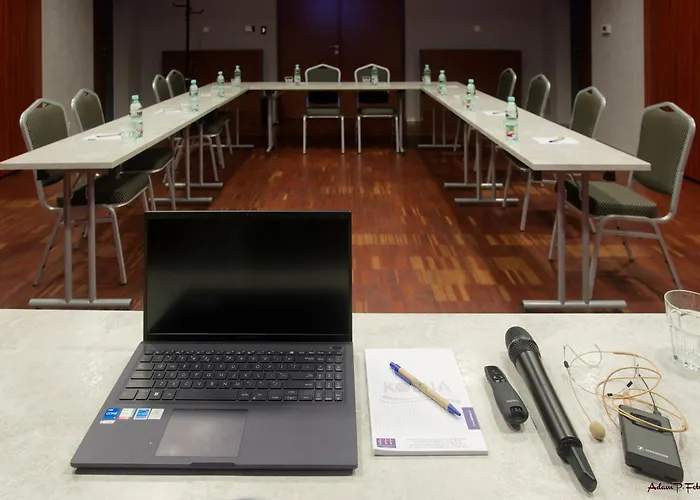 Kolna - Darmowy Parking, Basen W Cenie