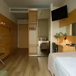 Hotel Kolna - Darmowy Parking, Basen W Cenie