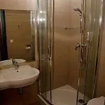 Hotel Kolna - Darmowy Parking, Basen W Cenie