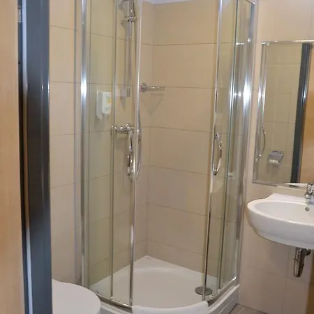 Hotel Kolna - Darmowy Parking, Basen W Cenie Cracovie