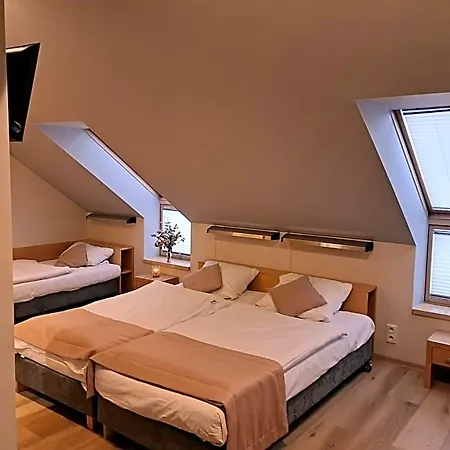 Hotell Kolna - Darmowy Parking, Basen W Cenie Kraków