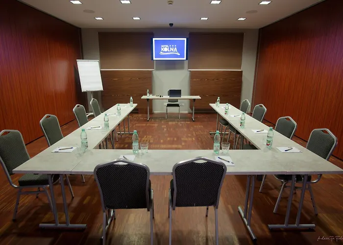 Kolna - Darmowy Parking, Basen W Cenie 3*