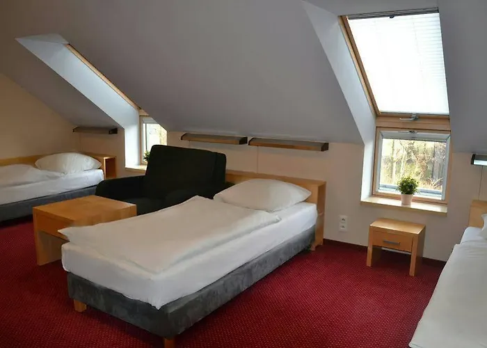 Kolna - Darmowy Parking, Basen W Cenie Hotel 3*