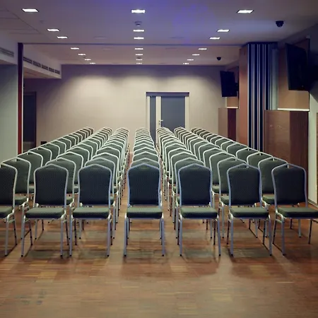 ホテル Kolna - Darmowy Parking, Basen W Cenie クラクフ